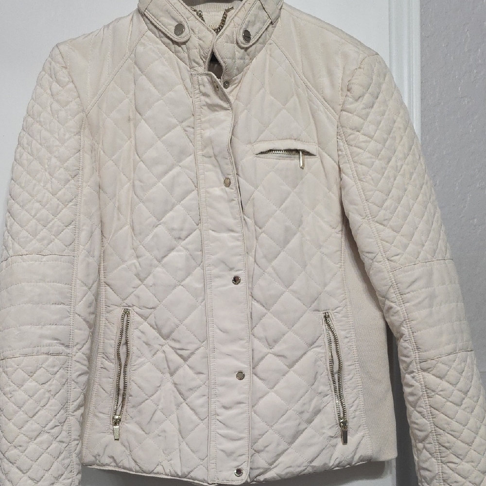 Elegant Cream Quilted Women's Jacket - Picture 13 of 14